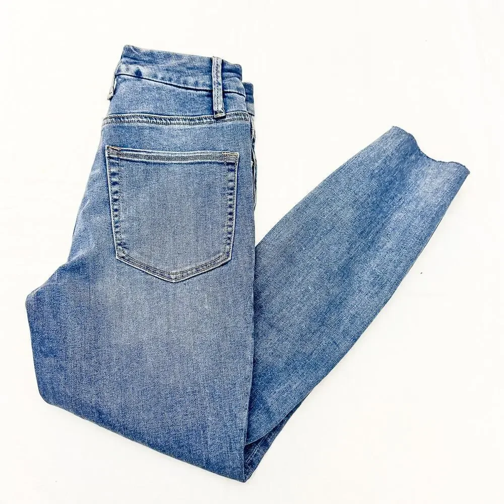 Good American Good Legs Blue261 Ripped Raw Hem Denim Jeans SIze 2 / 26